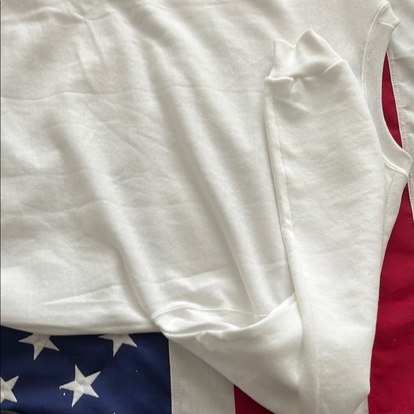 Classic White Men's Sweater - Picture 12 of 14